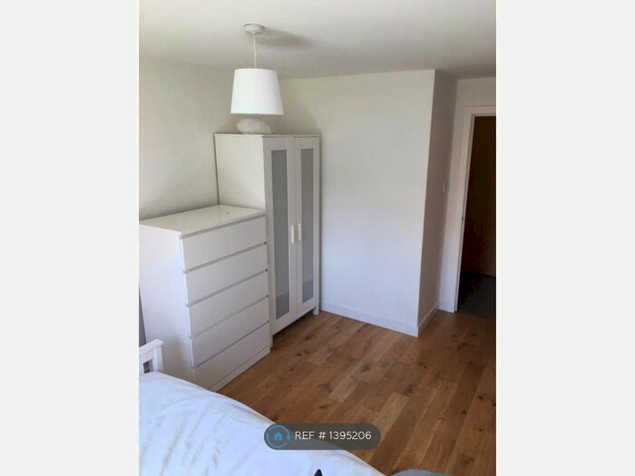 2 Bedroom Flat To Rent In Avenuepark Street, Glasgow, G20