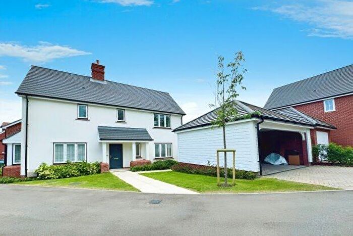 3 Bedroom Property To Rent In Kensett Avenue, Horsham, RH13