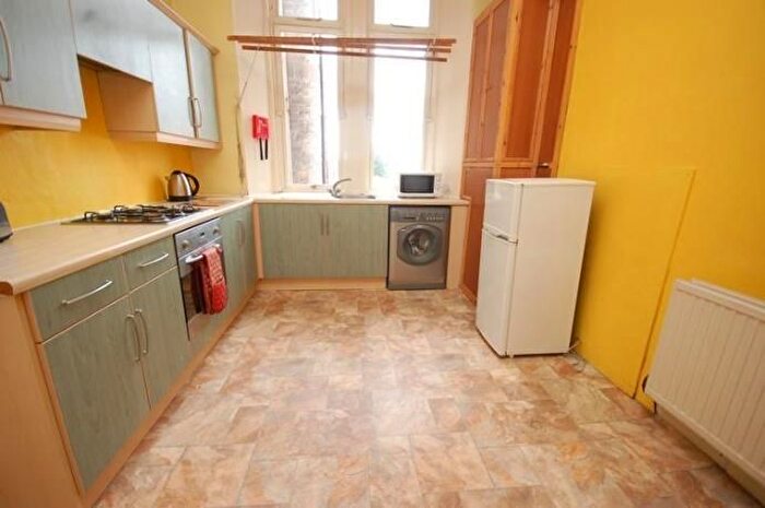 2 Bedroom Flat To Rent In Lochrin Buildings, Edinburgh, EH3