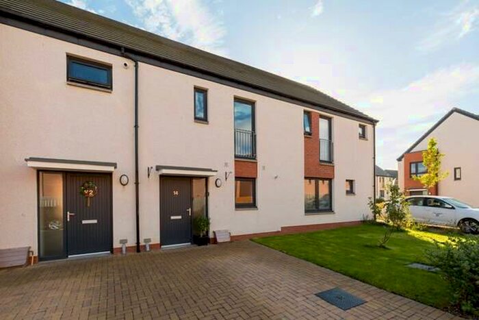 2 Bedroom Flat To Rent In St Francis Way, Niddrie, Edinburgh, EH16