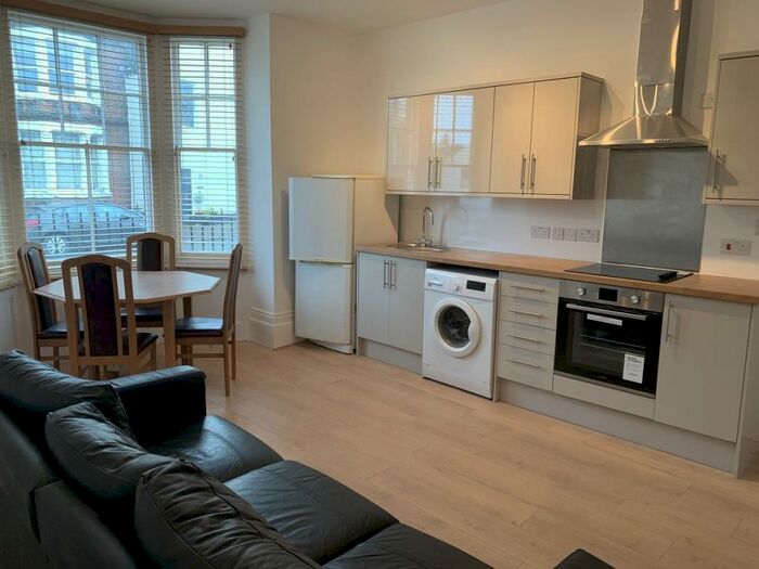 1 Bedroom Flat To Rent In Flat, Old Station Road, Newmarket, CB8