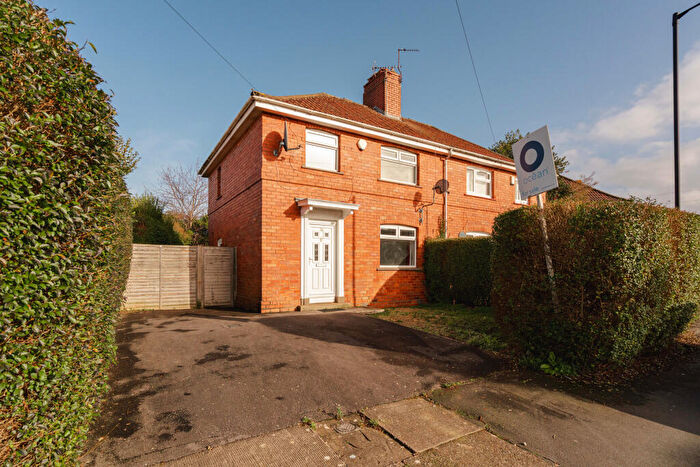 3 Bedroom Semi Detached House For Sale In Shetland Road, Southmead, Bristol, BS10