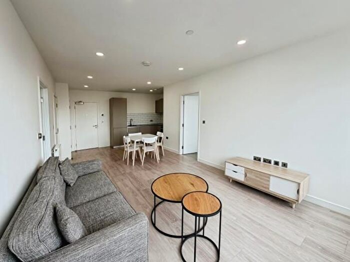 2 Bedroom Flat To Rent In Platform, Market Street, Bracknell, RG12