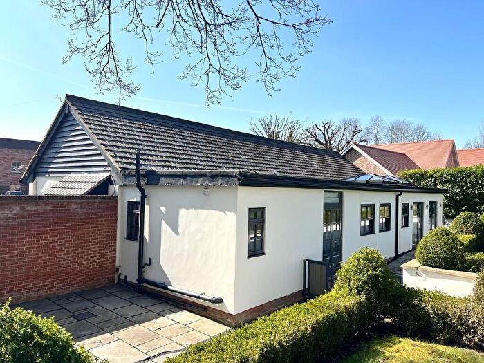 3 Bedroom Bungalow To Rent In Weald Park Way, Brentwood, Essex, CM14