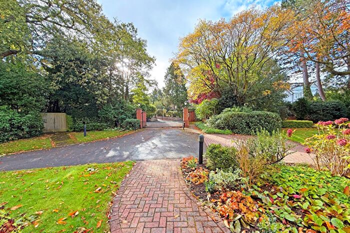 3 Bedroom Flat For Sale In Brackenwood, Kent Road, Harrogate, HG1