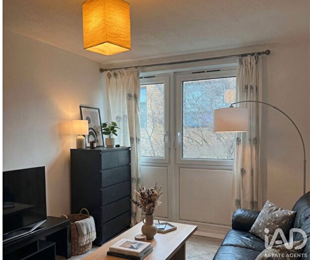 2 Bedroom Flat For Sale In Hodister Close, London, SE5