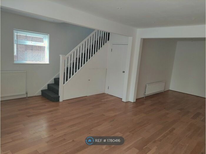 4 Bedroom Semi-Detached House To Rent In Saint Giles Avenue, Ickenham, UB10