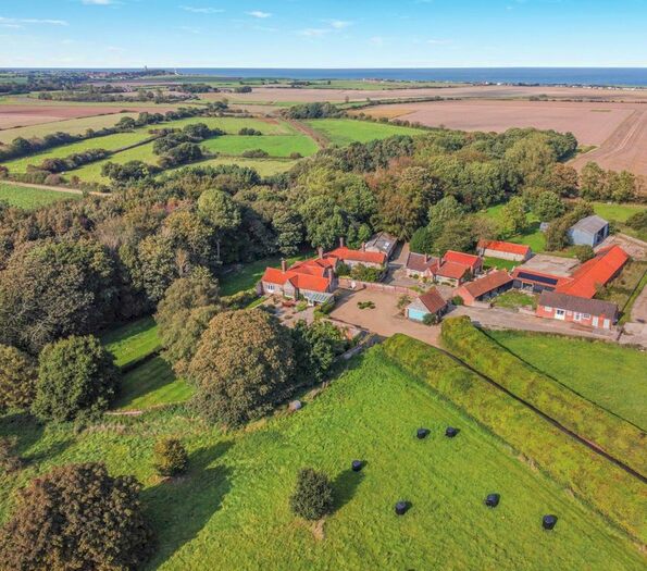 5 Bedroom Detached House For Sale In Heath Road, Lessingham, Norfolk, NR12