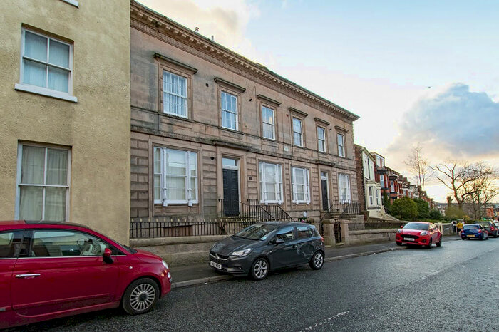 1 Bedroom Flat To Rent In Whetstone Lane, Birkenhead, CH41