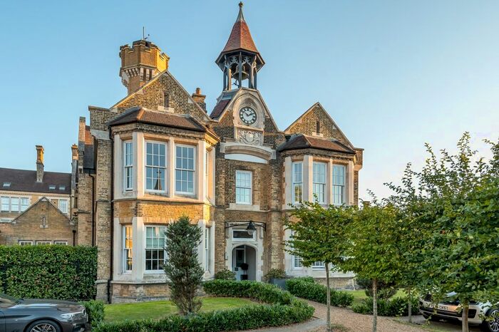 2 Bedroom Flat To Rent In Chapel Drive, DA2