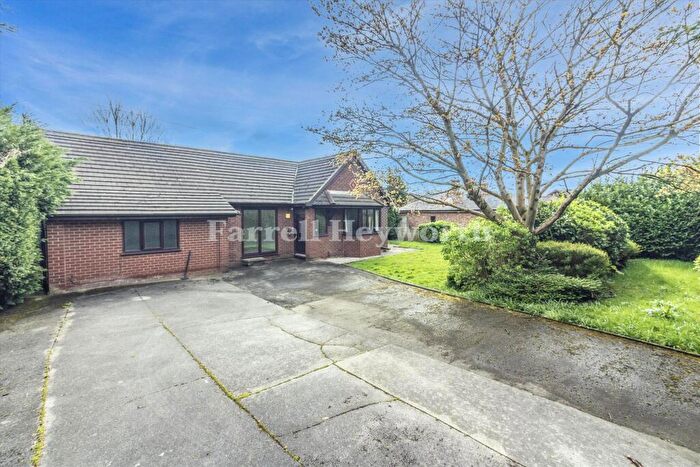 3 Bedroom Bungalow For Sale In Stanifield Lane, Farington, Leyland, PR25