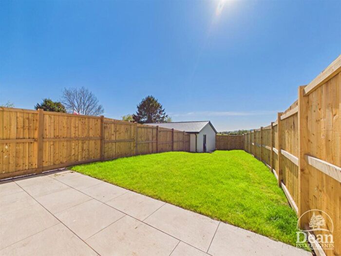 3 Bedroom Semi-Detached House For Sale In Netherend, Woolaston, GL15