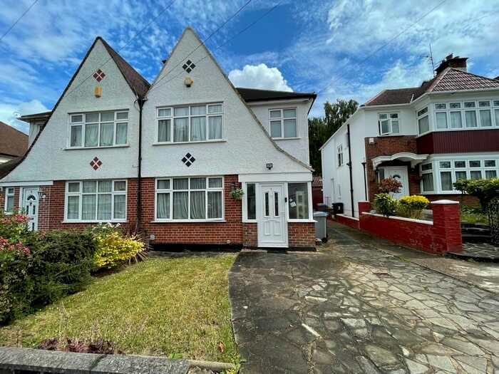 3 Bedroom Semi-Detached House To Rent In Vista Way, Kenton, HA3