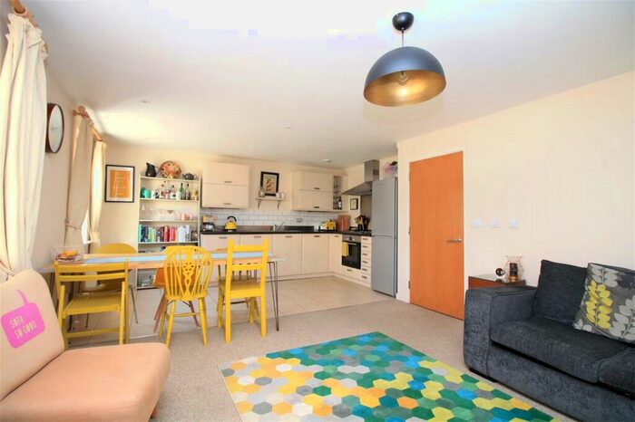 2 Bedroom Apartment To Rent In Carrick Walk, Broad Reach Mews, Shoreham By Sea, BN43