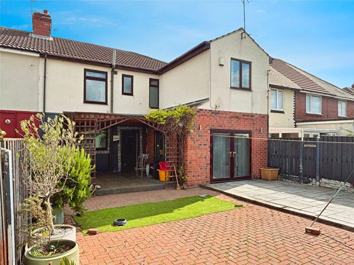 5 Bedroom Semi-Detached House For Sale In Broc-O-Bank, Norton, Doncaster, South Yorkshire, DN6