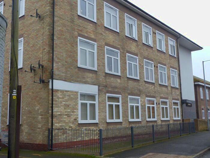 1 Bedroom Flat To Rent In Burlington House, North Street, Goole, East Yorkshire, DN14
