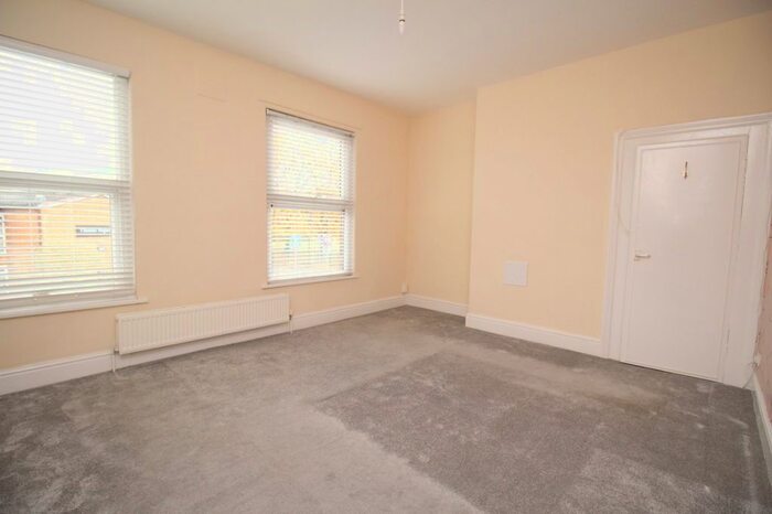3 Bedroom Terraced House For Sale In Gorton Lane, Manchester, Greater Manchester, M18