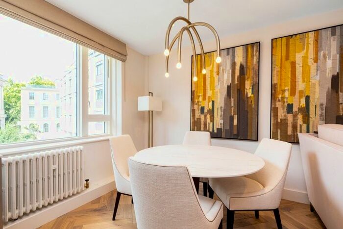 1 Bedroom Flat To Rent In Park Crescent, London, W1B