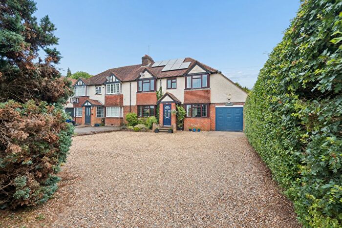4 Bedroom Semi-Detached House For Sale In London Road East, Amersham, HP7