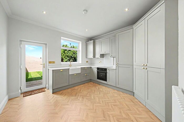 3 Bedroom Terraced House For Sale In St. Thomas Street, Brampton, Chesterfield, S40