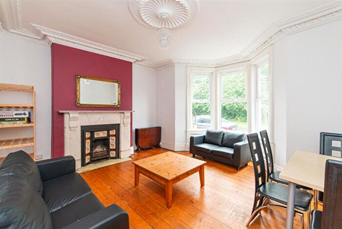 6 Bedroom Terraced House To Rent In Lansdowne Gardens, Jesmond, Newcastle Upon Tyne, NE2