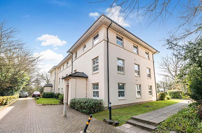 3 Bedroom Apartment For Sale In Gravel Hill Road, Yate, Bristol, BS37