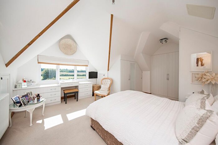 4 Bedroom Bungalow For Sale In Stone Street, Seal, Sevenoaks, Kent, TN15