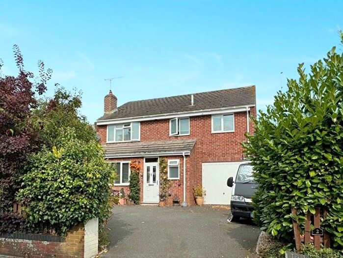 4 Bedroom Detached House For Sale In Glebe Road, Lytchett Matravers, Poole, BH16