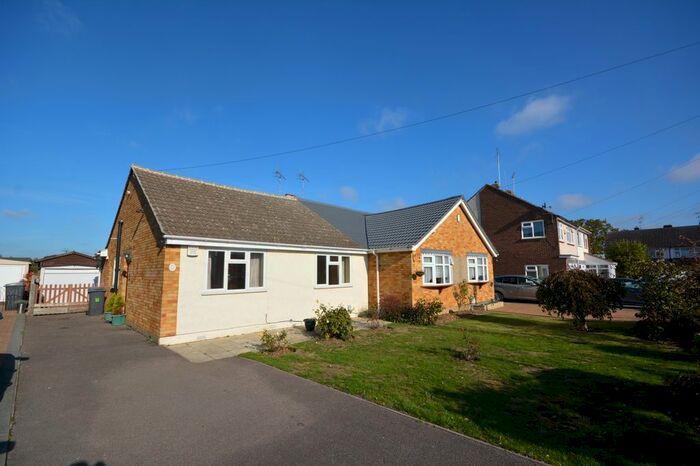 2 Bedroom Bungalow To Rent In Walters Close, Chelmsford, CM2