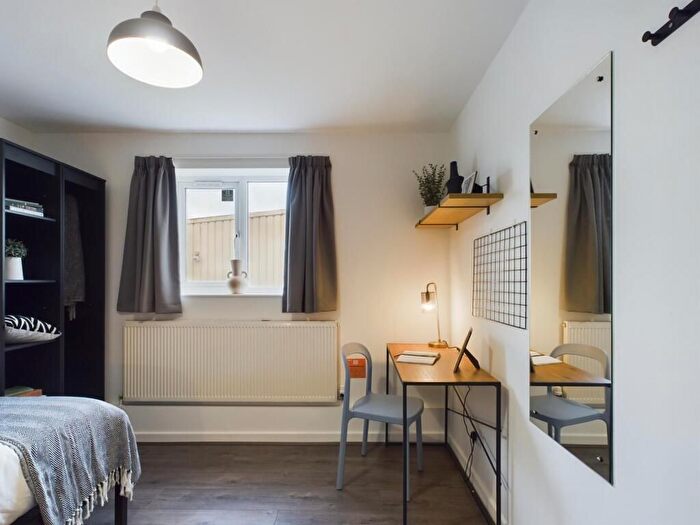 6 Bedroom Flat To Rent In Clint Road West, Liverpool, L7