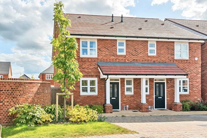 3 Bedroom Semi-Detached House To Rent In Empress Drive, Wallingford, OX10