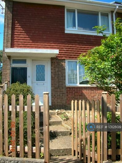 3 Bedroom End Of Terrace House To Rent In Sandy Hill Road, Farnham, GU9