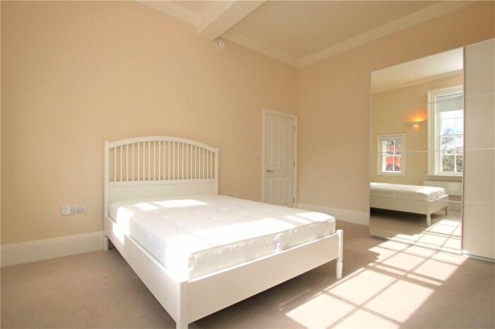 2 Bedroom Apartment For Sale In St. Marys Hall, London Road, Reading, Berkshire, RG1