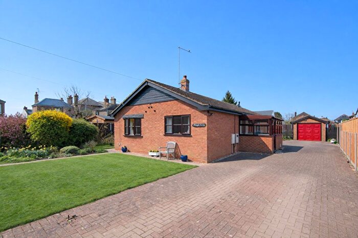 3 Bedroom Detached Bungalow For Sale In Winsover Road, Spalding, PE11