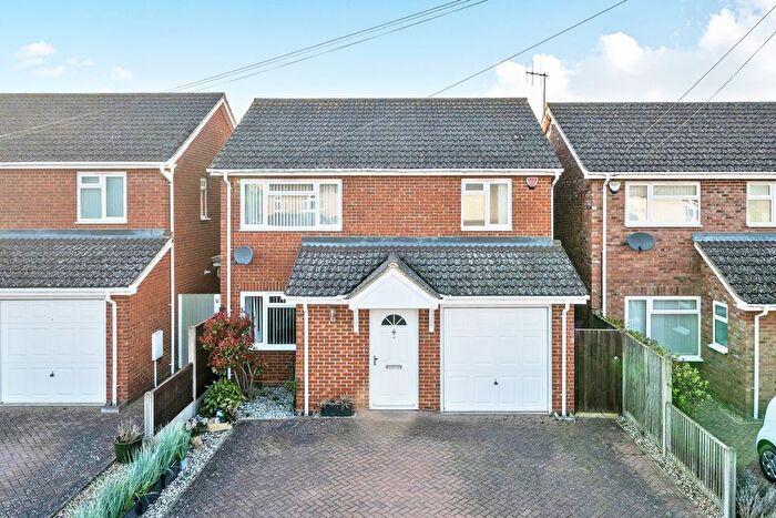 3 Bedroom Detached House For Sale In Church Road, Stotfold, SG5