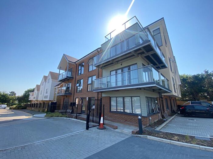 2 Bedroom Apartment To Rent In The Gatehouse, Eastwood Road, Rayleigh, SS6