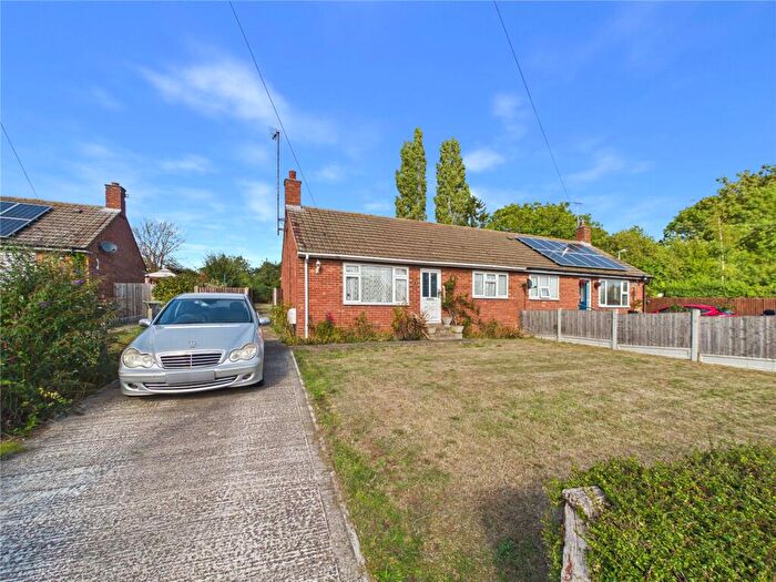 2 Bedroom Bungalow For Sale In Tawneys Ride, Bures, Suffolk, CO8