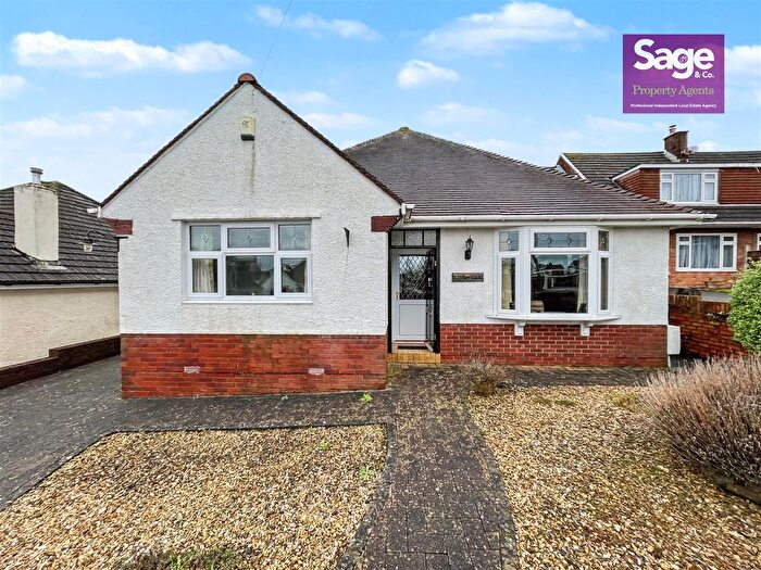 3 Bedroom Detached Bungalow For Sale In Hillcrest, New Inn, Pontypool, NP4