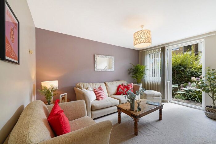 1 Bedroom Flat For Sale In Lascelles House, Harewood Avenue, London, NW1