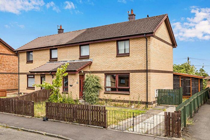 3 Bedroom Semi-Detached House For Sale In Nettlehill Road, Livingston, EH54