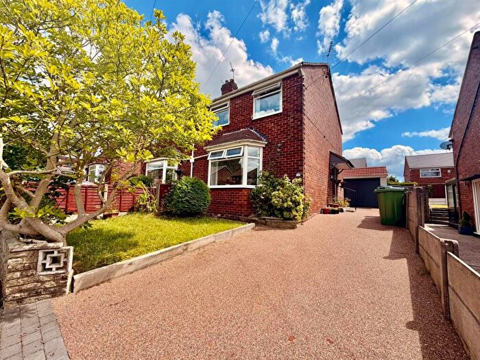 3 Bedroom Semi Detached House For Sale In Cosgrove Crescent, Failsworth, Manchester, M35
