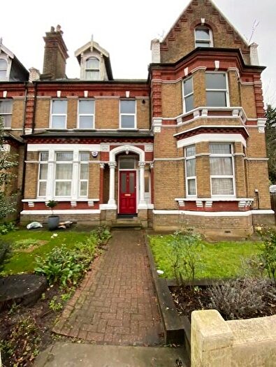 1 Bedroom Apartment To Rent In Manor Road, Beckenham, London, BR3