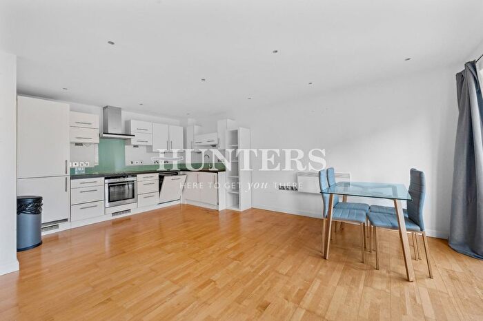 1 Bedroom Flat To Rent In Church Walk, London, N16