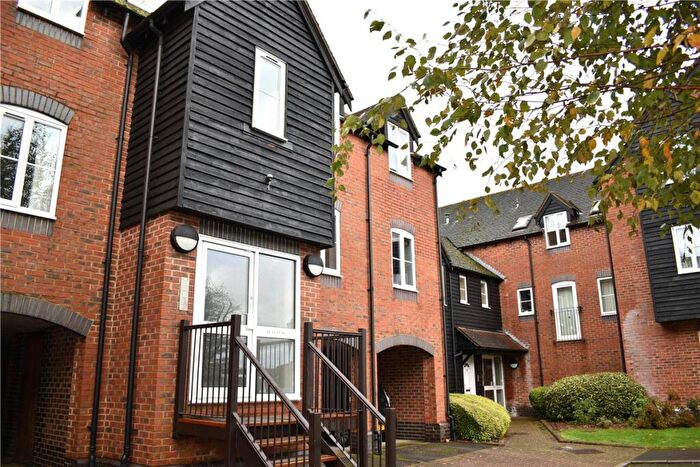 1 Bedroom Apartment To Rent In Mill Lane, Newbury, Berkshire, RG14