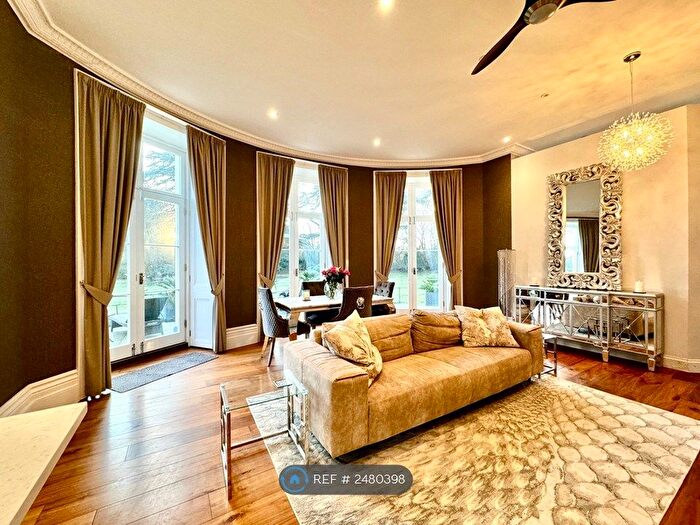 2 Bedroom Flat To Rent In Westhorpe House, Marlow, SL7