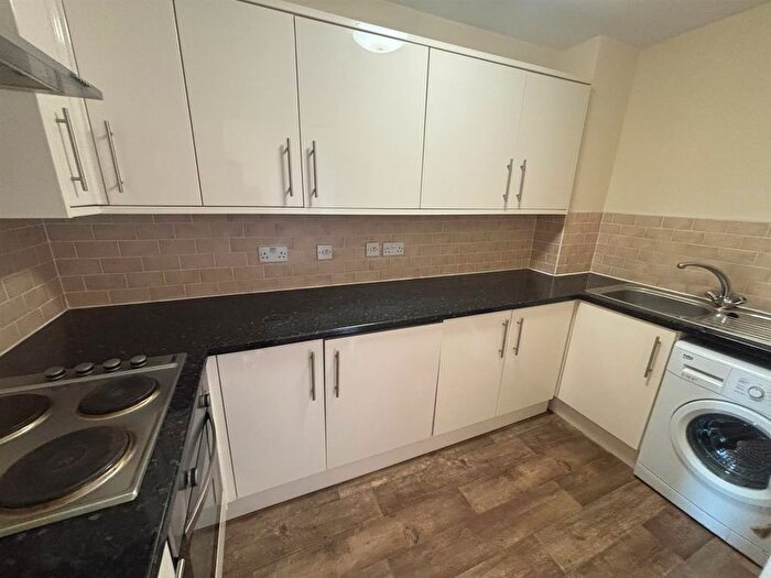 1 Bedroom Flat To Rent In Brunswick Park Road, Wednesbury, WS10