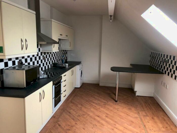 2 Bedroom Flat To Rent In Stratford Road, Sparkhill, B11