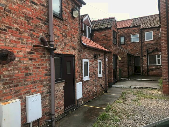 2 Bedroom Terraced House To Rent In Flatgate, Howden, Goole, DN14