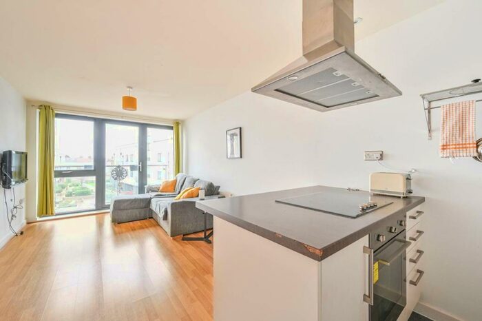 1 Bedroom Flat To Rent In Vellum Court, Walthamstow, London, E17