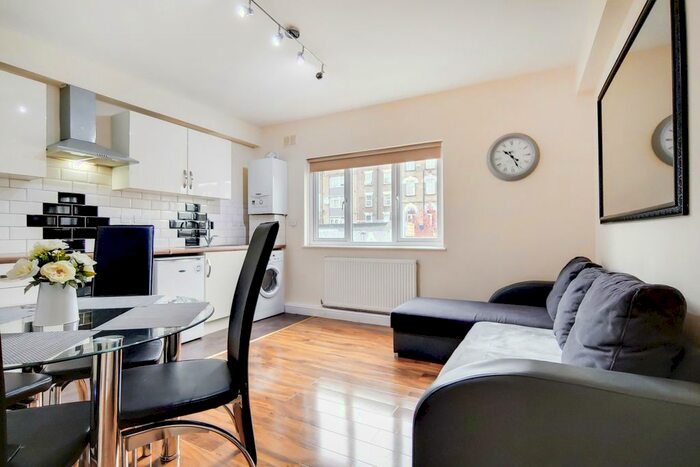 3 Bedroom Flat To Rent In Edgware Road, London, W2